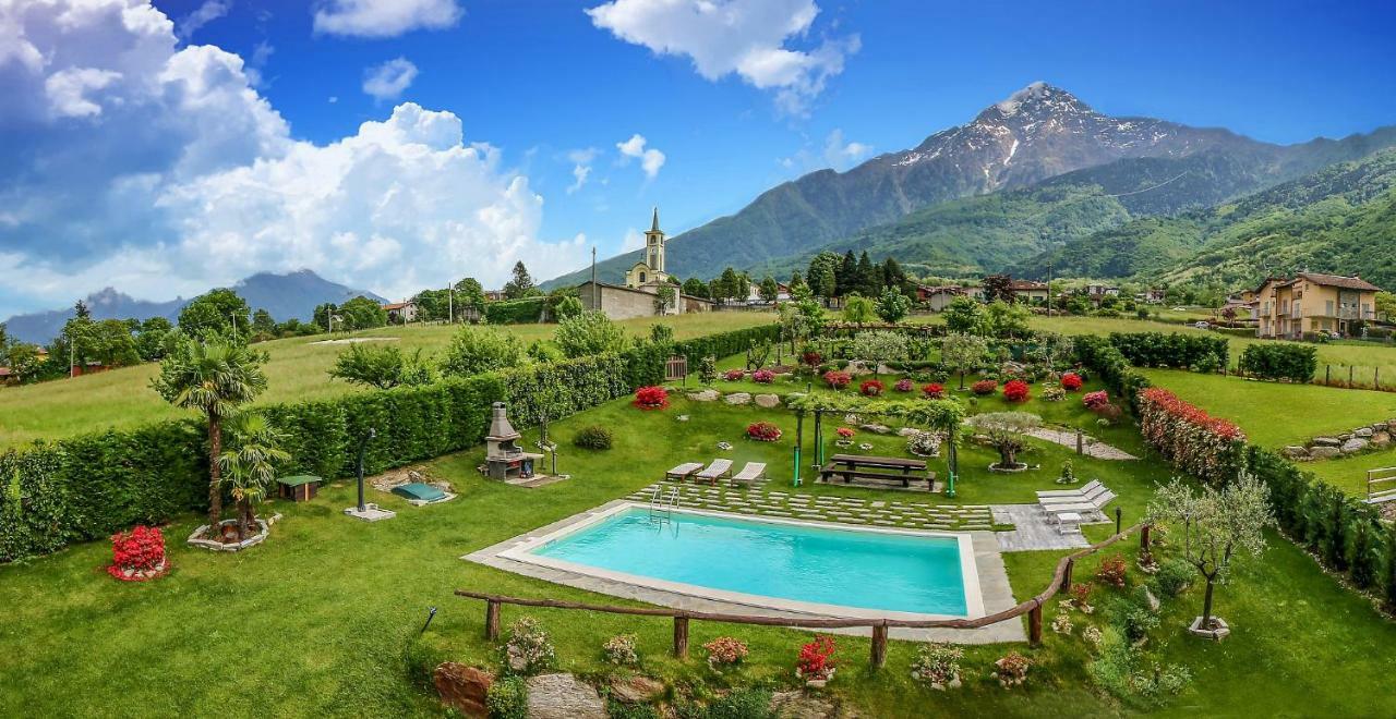 Villa La Corte With Amazing Pool And Garden Colico Eksteriør billede